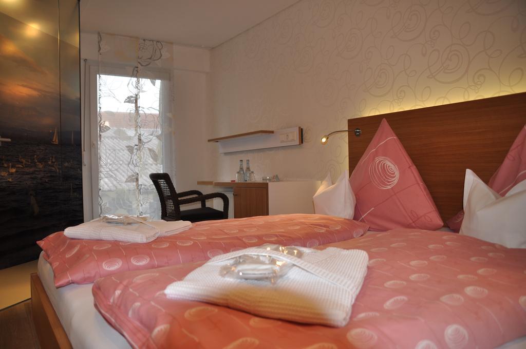 Hotel Hagnauer Seeperle エクステリア 写真