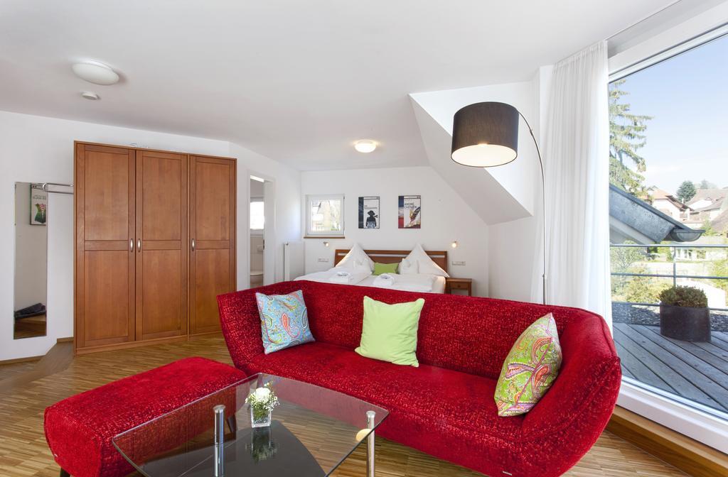 Hotel Hagnauer Seeperle エクステリア 写真